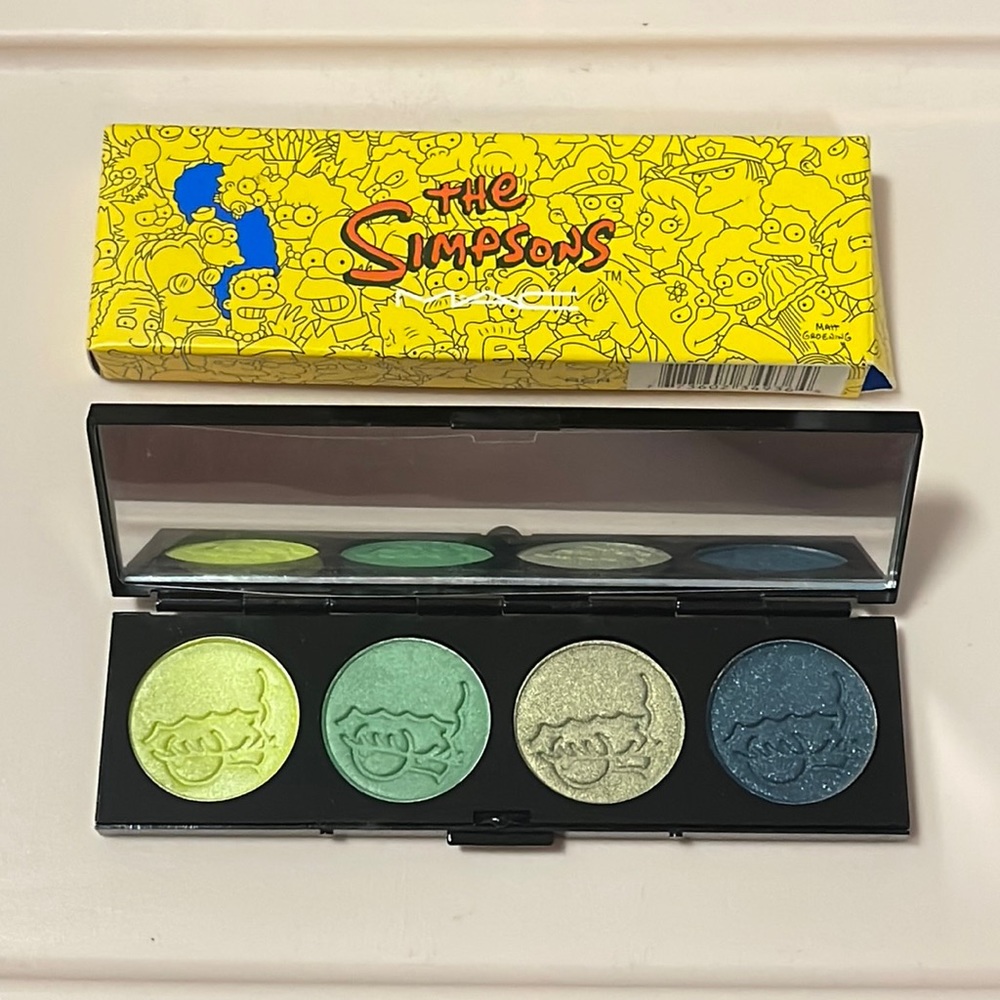 BNIB Limited Edition MAC x Simpsons Eye Shadow Palette